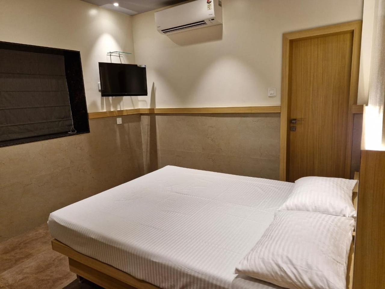 Avenue 10 Boutique Hotel Pune Eksteriør billede