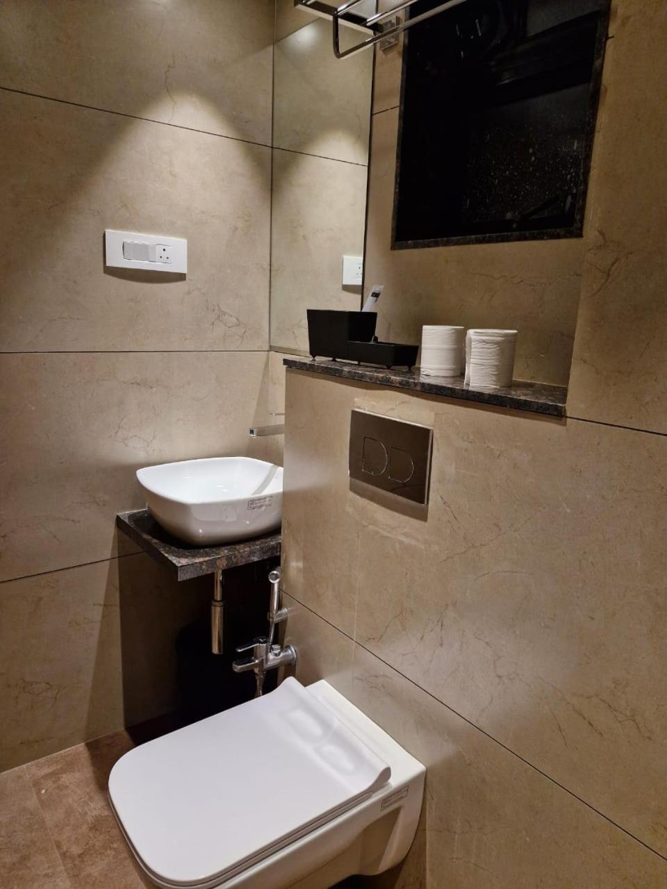 Avenue 10 Boutique Hotel Pune Eksteriør billede